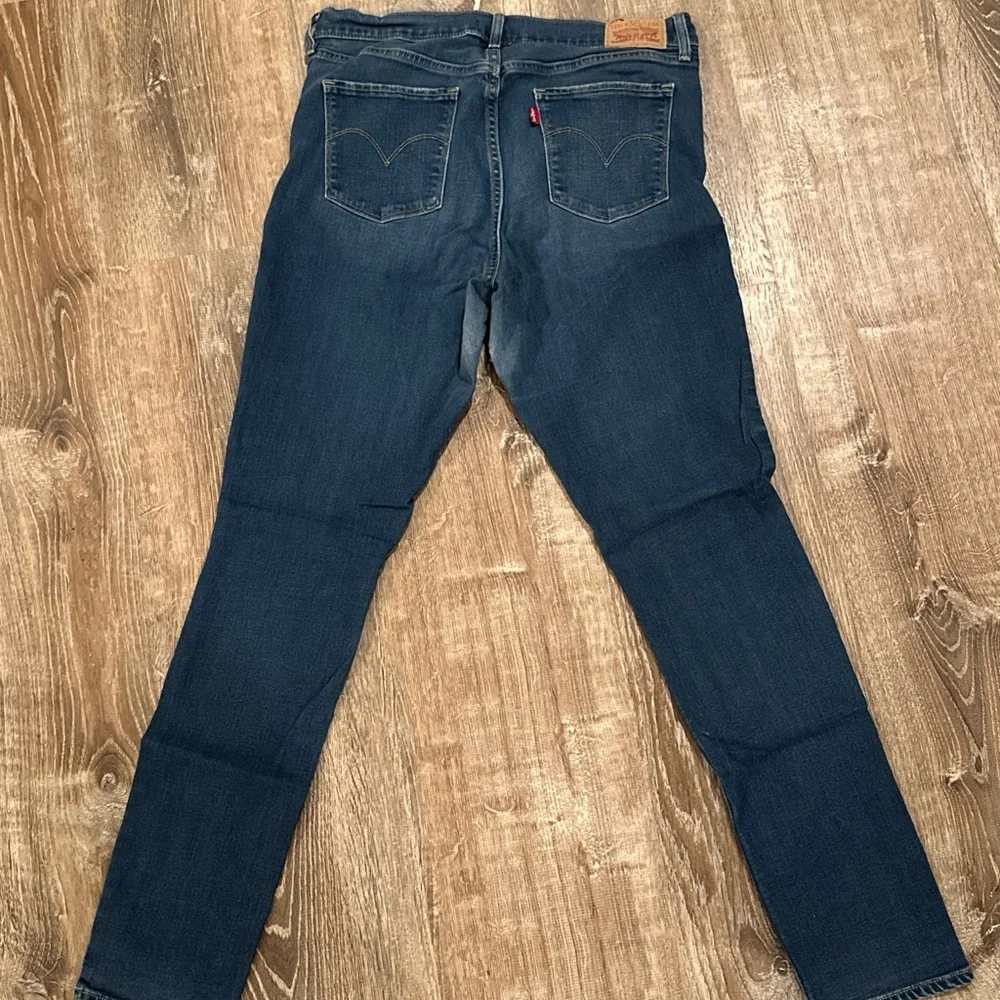 LEVI’S 311 Jeans Women’s Size 30 Blue Shaping Skinny Denim Pre-owned Used - Picture 2 of 4